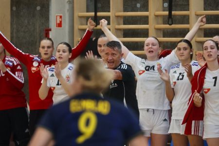 Legjobb nyolc között az ifjúsági-válogatott